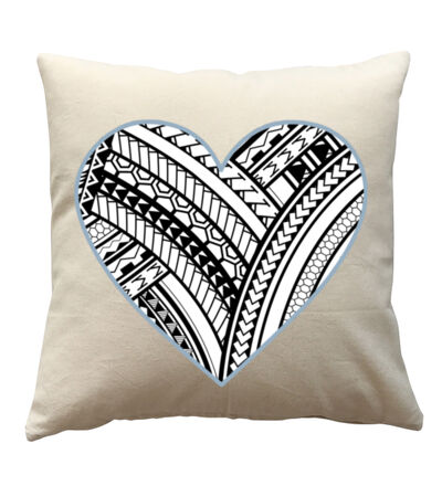 Polynesian heart blue border - Cushion cover Thumbnail